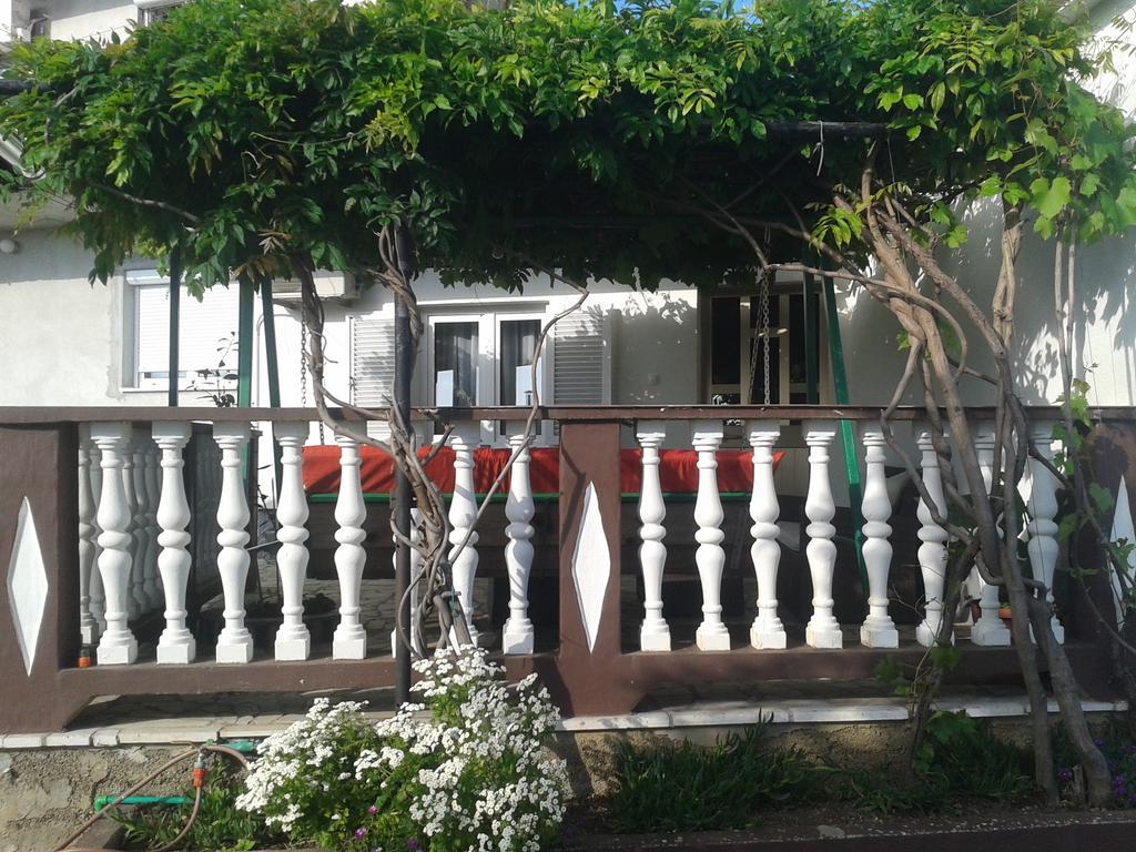 Apartment Ines Novi Vinodolski Exterior photo