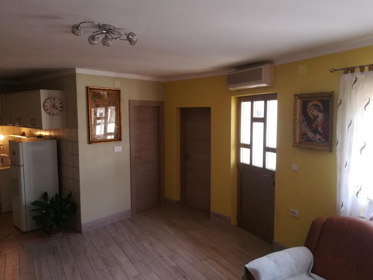 Apartment Ines Novi Vinodolski Exterior photo
